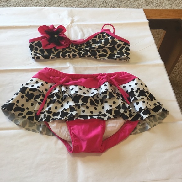 Isabella and Chloe Other - Girls size 8 Isabella and Chloe swimsuit